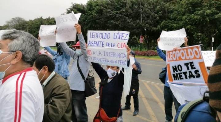 Venezolanos protestan a Leopoldo López en Lima (Video)
