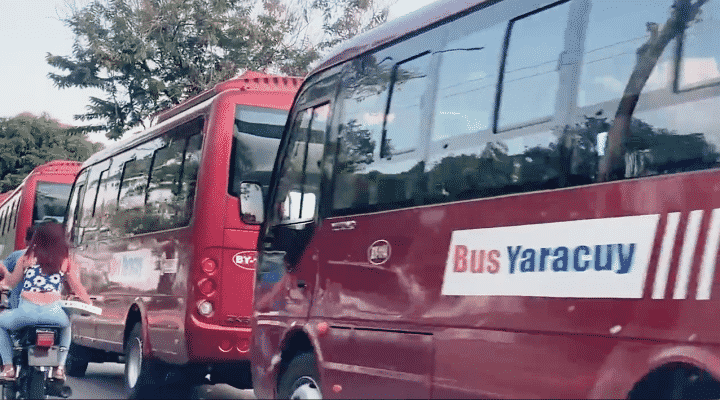 Reportan buses con votantes de otros estados en Barinas