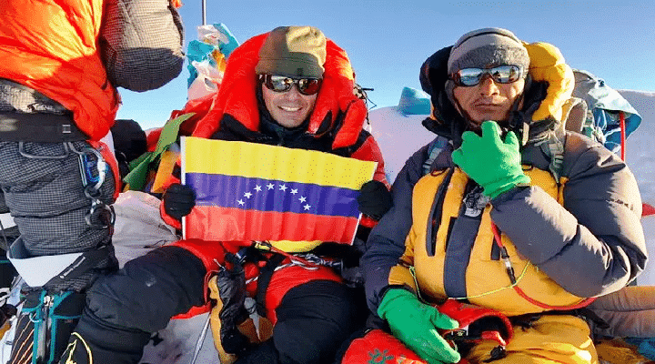 Escalador venezolano Raúl Biocchi conquistó la cima del Everest
