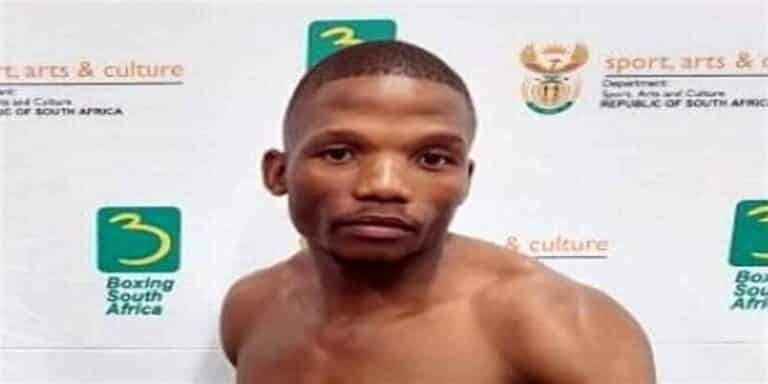 Murió boxeador sudafricano que sufrió una hemorragia cerebro en el ring: Se desoriento y dada puñetazos al aire (+video)