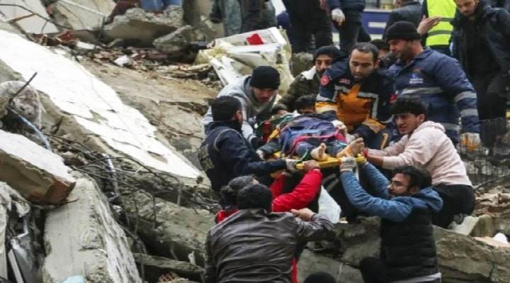 Terremoto en Turquía y Siria causa más de 2.300 muertes